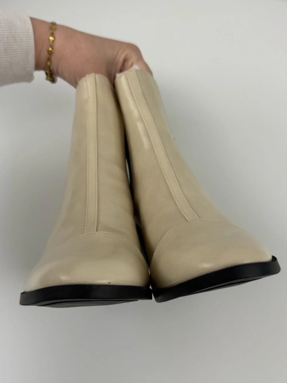 Journee Collection Nigella Chelsea Booties Womens 8.5 Bone White Heeled NEW